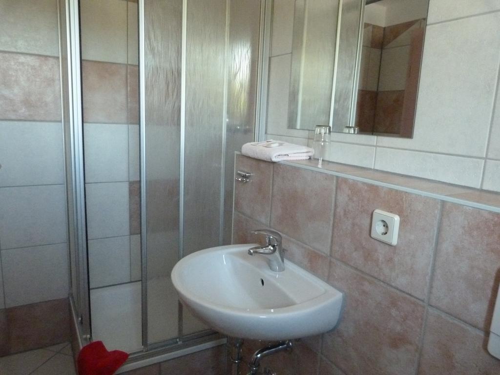 Waldhaus Colditz Garni חדר תמונה